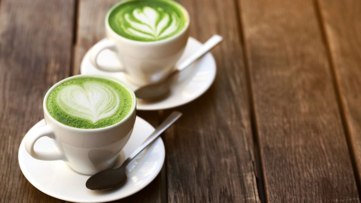 Mushroom Matcha Latte Recipe - DrinkVyu