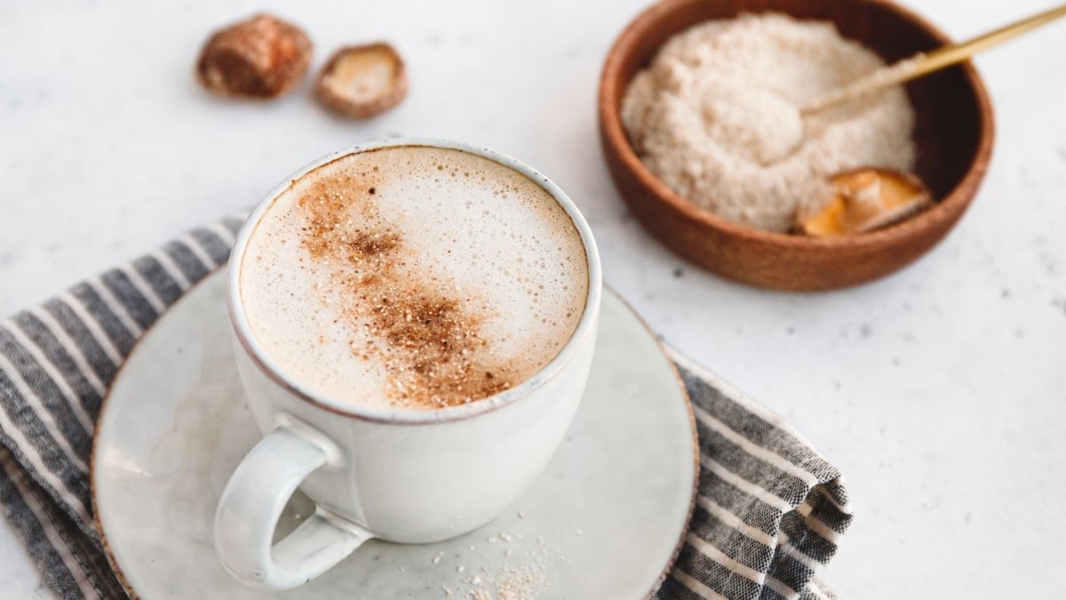 Reishi Mushroom Latte Recipe - DrinkVyu